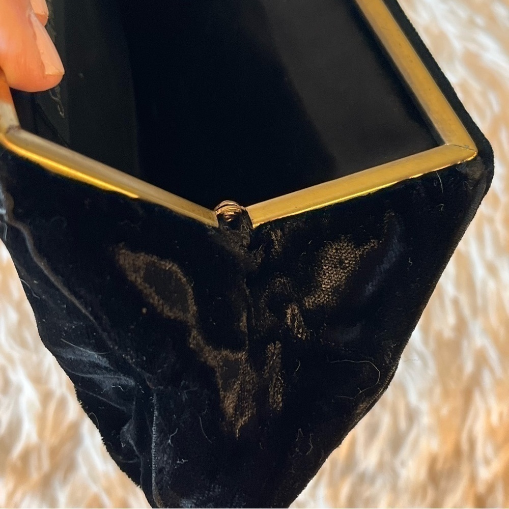 Vintage SAKS FIFTH AVENUE Black Velvet Culch Gold Metal Rhinestones Bag Purse - Picture 5 of 10